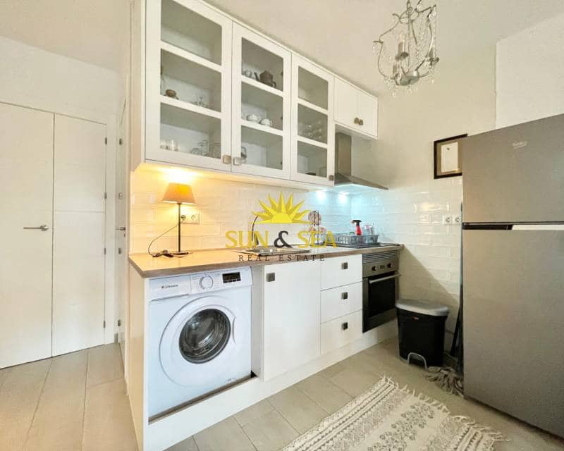 2 soverom Leilighet til leie i La Mata - € 890 (Ref: 9404703)