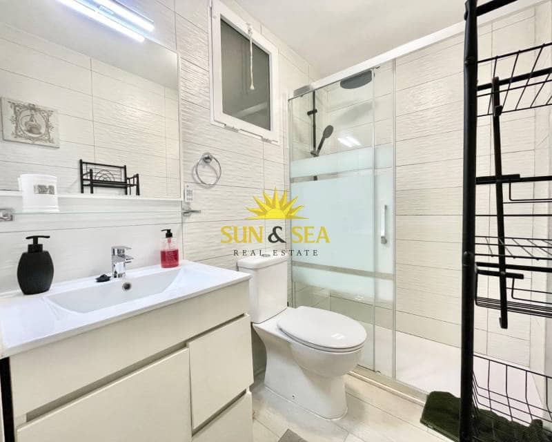 2 soverom Leilighet til leie i La Mata - € 890 (Ref: 9404703)