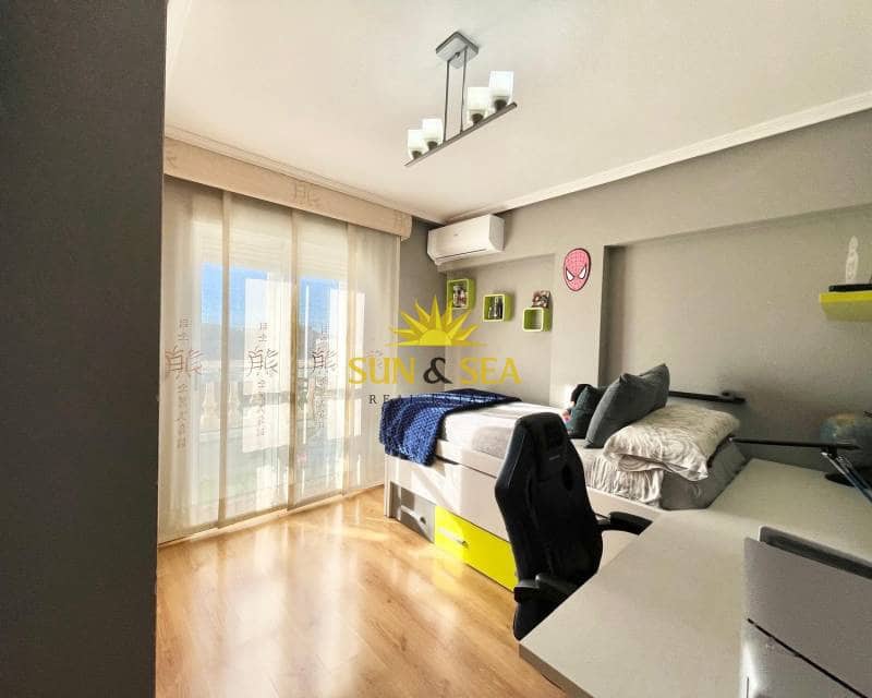 3 Zimmer Villa zu verkaufen in Santa Pola - 290.000 € (Ref: 9405769)