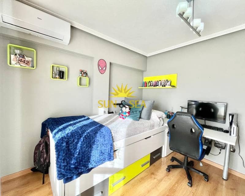 3 Zimmer Villa zu verkaufen in Santa Pola - 290.000 € (Ref: 9405769)