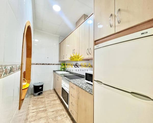 2 bedroom Apartment for rent in Centro, Los Alcázares - € 650 (Ref: 9405899)