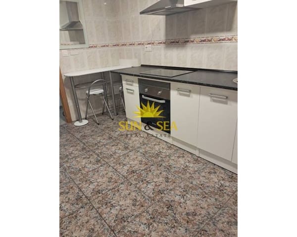 2 bedroom Apartment for rent in Zona Pueblo, Guardamar del Segura - € 800 (Ref: 9409406)