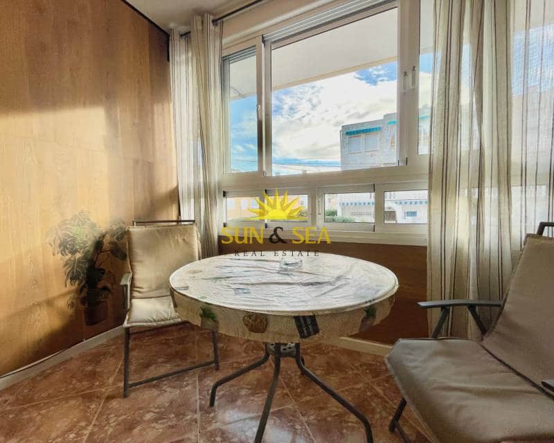 2 slaapkamer Appartement te huur in Torrevieja - € 600 (Ref: 9409408)