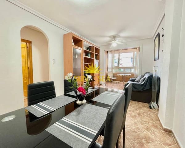 2 quarto Apartamento para arrendar em Avenida Habaneras - Curva de Palangre, Torrevieja - 600 € (Ref: 9409408)