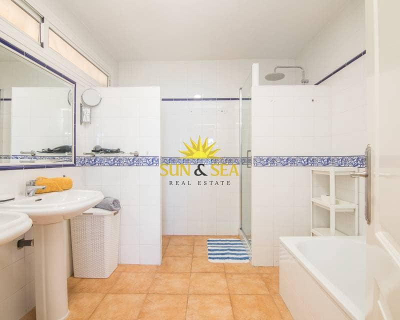 2 Zimmer Villa zu vermieten in Gran Alacant mit Pool Garage - 1.900 € (Ref: 9410154)