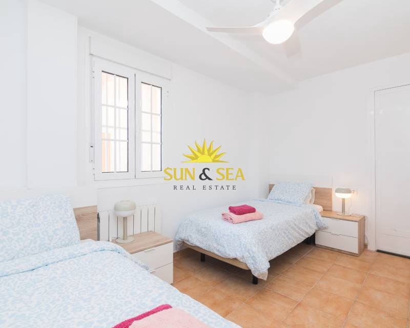 2 Zimmer Villa zu vermieten in Gran Alacant mit Pool Garage - 1.900 € (Ref: 9410154)