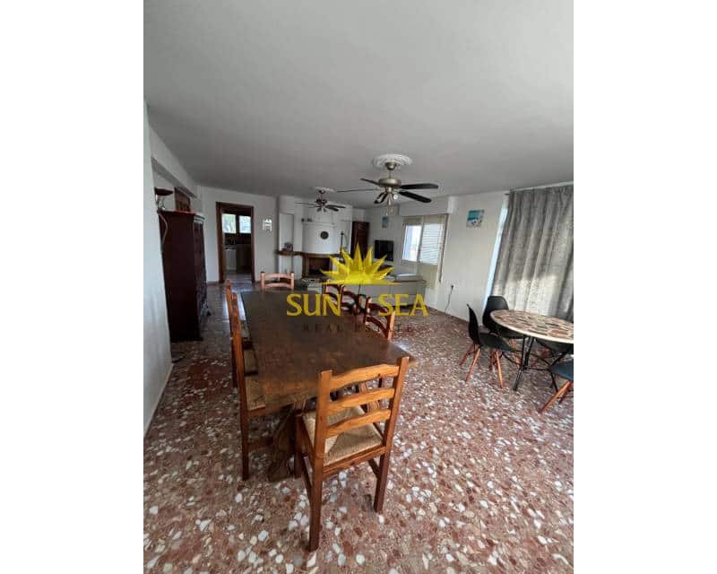 4 bedroom Apartment for rent in El Campello with pool - € 1,200 (Ref: 9410246)