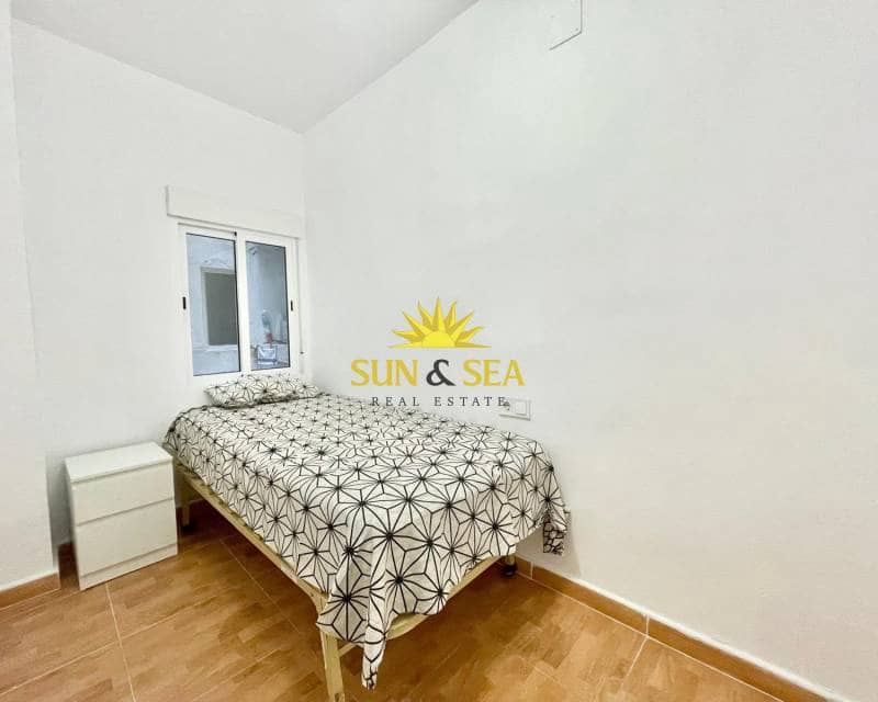 3 bedroom Apartment for rent in Alicante / Alacant city - € 1,000 (Ref: 9410248)