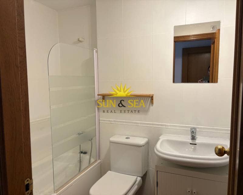 2 soveværelse Lejlighed til leje i Playa de San Juan med swimmingpool garage - € 1.200 (Ref: 9412836)