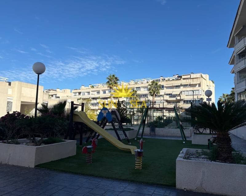 2 soveværelse Lejlighed til leje i Playa de San Juan med swimmingpool garage - € 1.200 (Ref: 9412836)