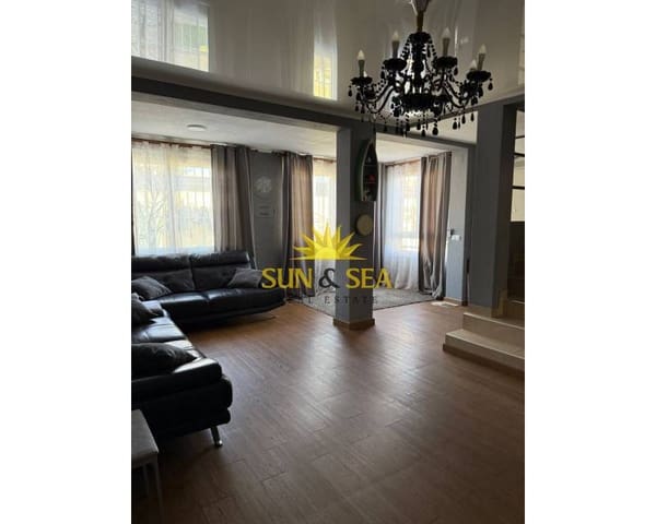 5 slaapkamer Villa te huur in La Mata, Torrevieja met garage - € 1.600 (Ref: 9414538)