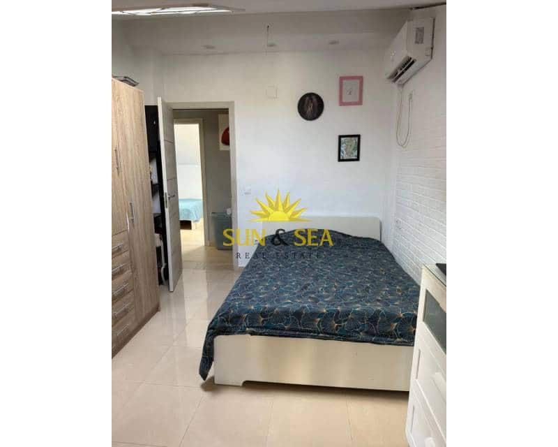 5 slaapkamer Villa te huur in La Mata met garage - € 1.600 (Ref: 9414538)