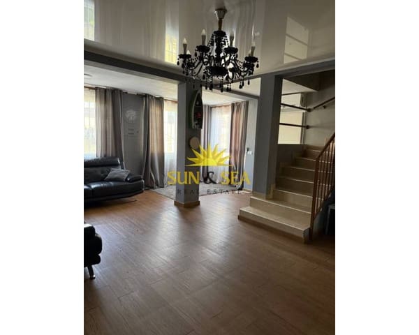 5 slaapkamer Villa te huur in La Mata, Torrevieja met garage - € 1.600 (Ref: 9414538)