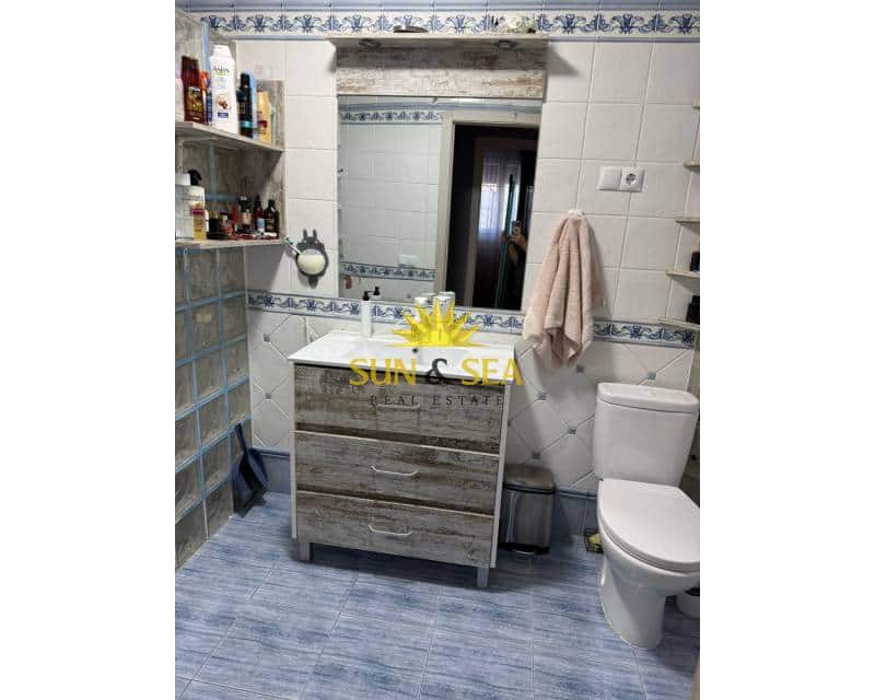 5 slaapkamer Villa te huur in La Mata met garage - € 1.600 (Ref: 9414538)