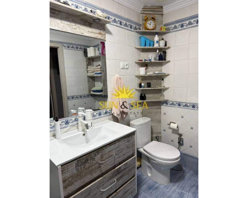 5 slaapkamer Villa te huur in La Mata met garage - € 1.600 (Ref: 9414538)