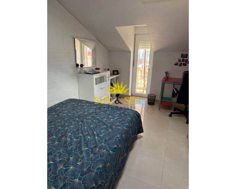 5 slaapkamer Villa te huur in La Mata met garage - € 1.600 (Ref: 9414538)