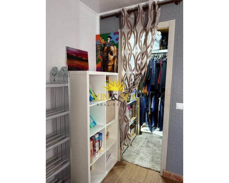 5 slaapkamer Villa te huur in La Mata met garage - € 1.600 (Ref: 9414538)