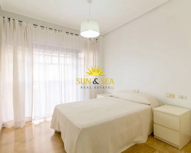 3 soverom Leilighet til leie i Murcia by - € 950 (Ref: 9414611)