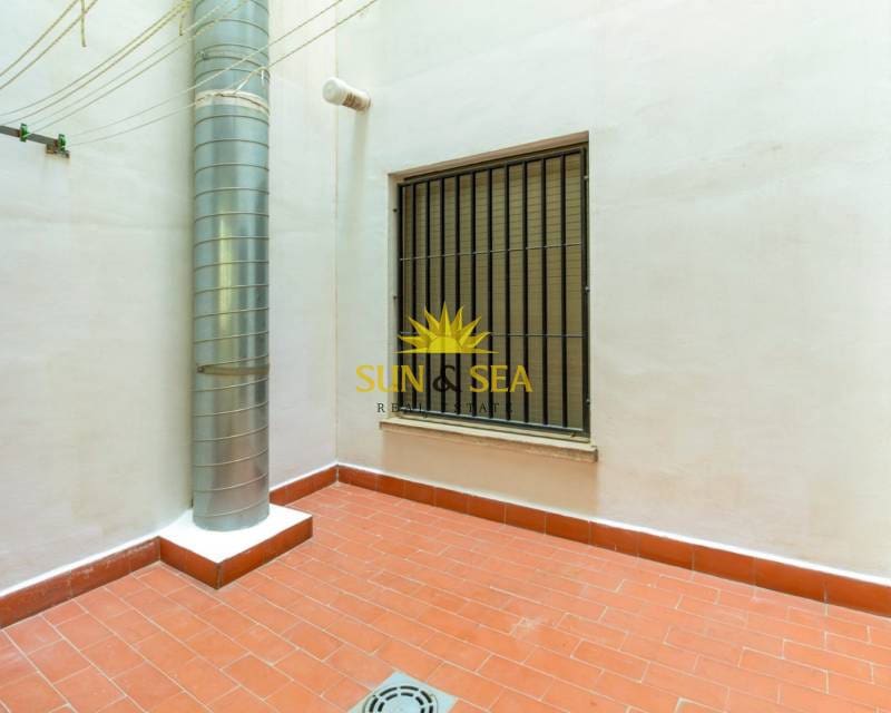 3 soverom Leilighet til leie i Murcia by - € 950 (Ref: 9414611)