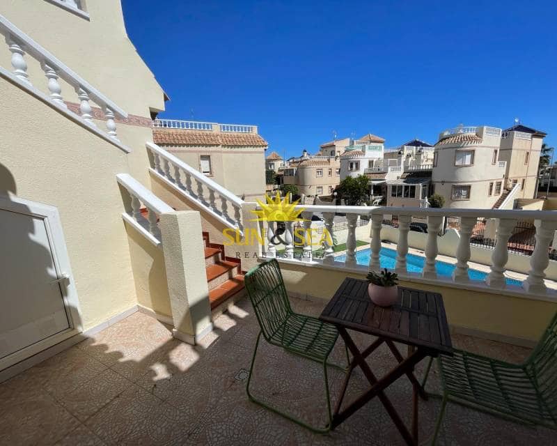 2 sypialnia Willa do wynajęcia w La Florida z basenem garażem - 1 600 € (Ref: 9415116)