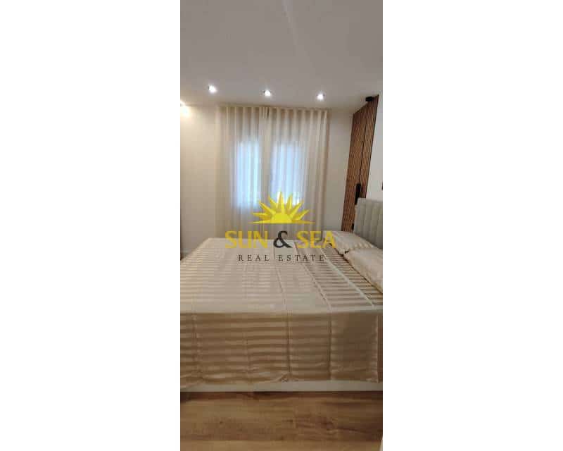 1 makuuhuone Huoneisto vuokrattavana paikassa Alicante kaupunki - 900 € (Ref: 9417784)