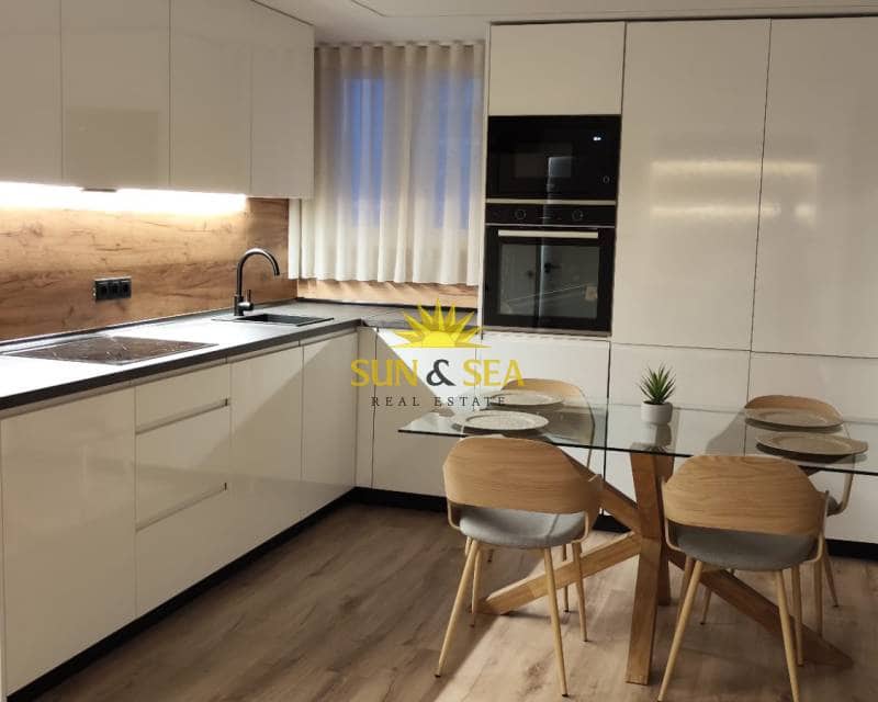 1 makuuhuone Huoneisto vuokrattavana paikassa Alicante kaupunki - 900 € (Ref: 9417784)