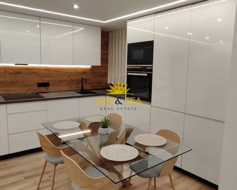 1 makuuhuone Huoneisto vuokrattavana paikassa Alicante kaupunki - 900 € (Ref: 9417784)