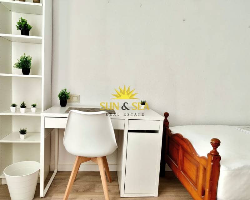 4 camera da letto Appartamento da affittare in Murcia citta - 1.200 € (Rif: 9418994)