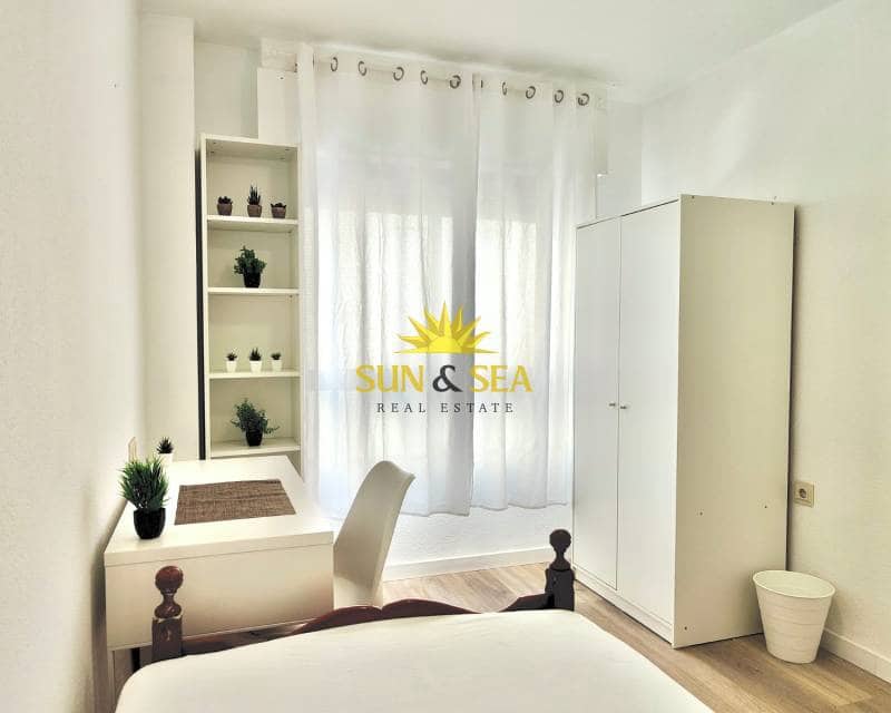 4 camera da letto Appartamento da affittare in Murcia citta - 1.200 € (Rif: 9418994)