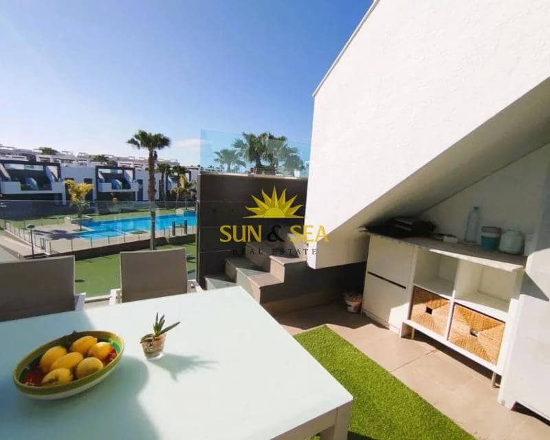 2 bedroom Apartment for rent in Guardamar del Segura with pool - € 2,000 (Ref: 9420515)