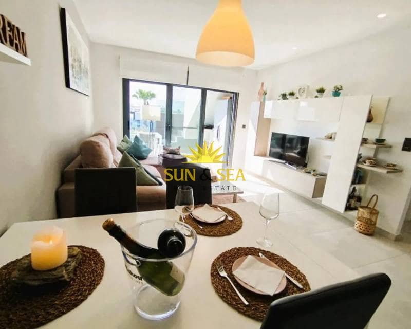 2 bedroom Apartment for rent in Guardamar del Segura with pool - € 2,000 (Ref: 9420515)