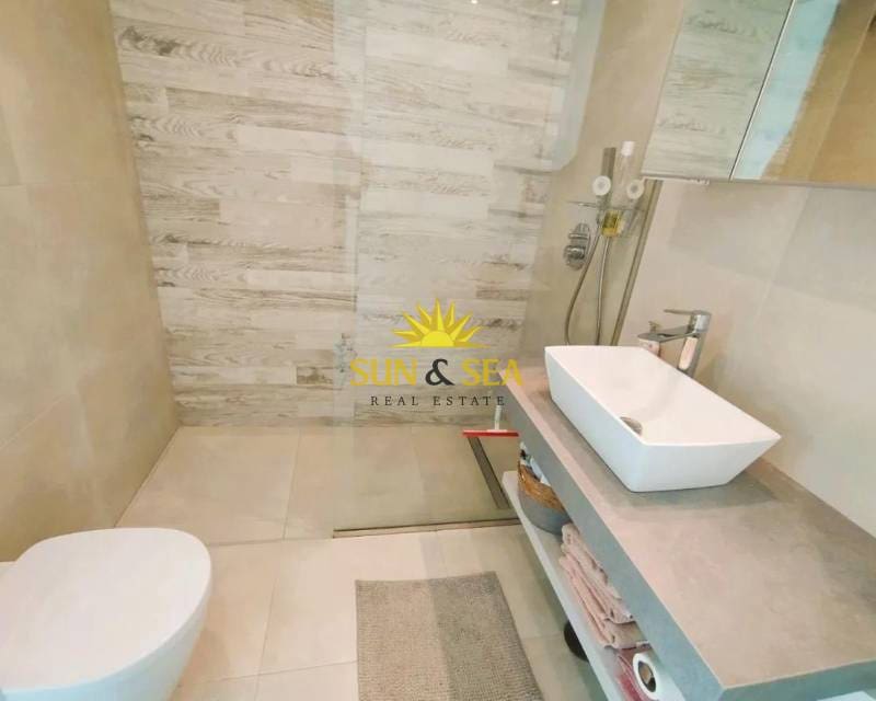 2 bedroom Apartment for rent in Guardamar del Segura with pool - € 2,000 (Ref: 9420515)