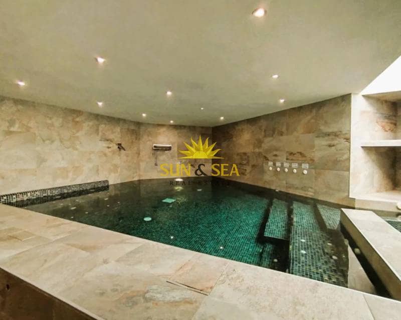 2 bedroom Apartment for rent in Guardamar del Segura with pool - € 2,000 (Ref: 9420515)