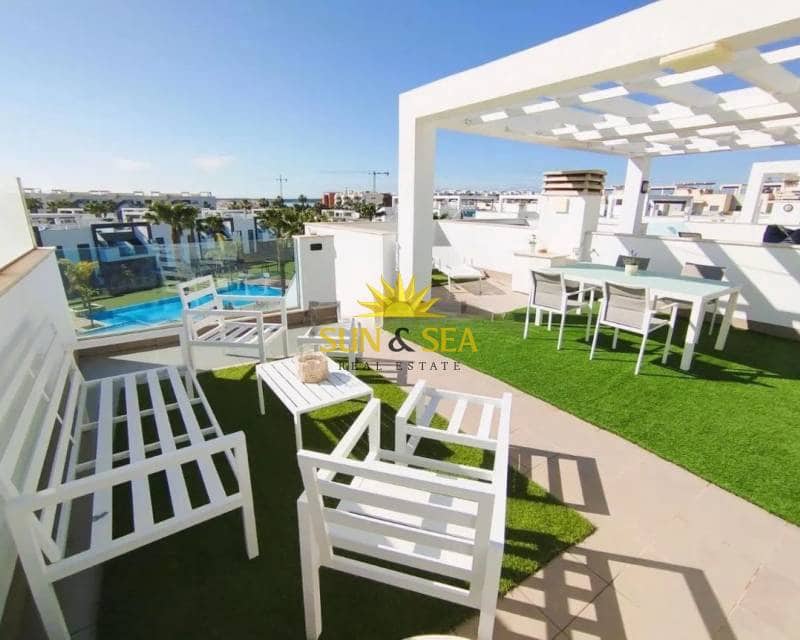 2 bedroom Apartment for rent in Guardamar del Segura with pool - € 2,000 (Ref: 9420515)