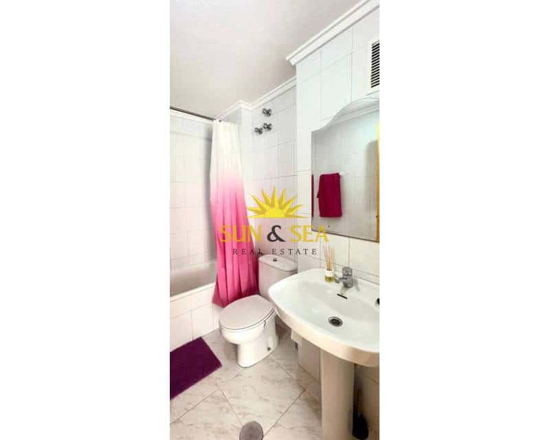 2 bedroom Apartment for sale in Torrevieja - € 150,000 (Ref: 9420516)