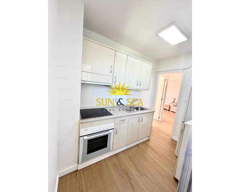 2 quarto Apartamento para arrendar em Orihuela Costa com piscina garagem - 900 € (Ref: 9421702)