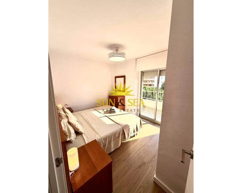 2 quarto Apartamento para arrendar em Orihuela Costa com piscina garagem - 900 € (Ref: 9421702)