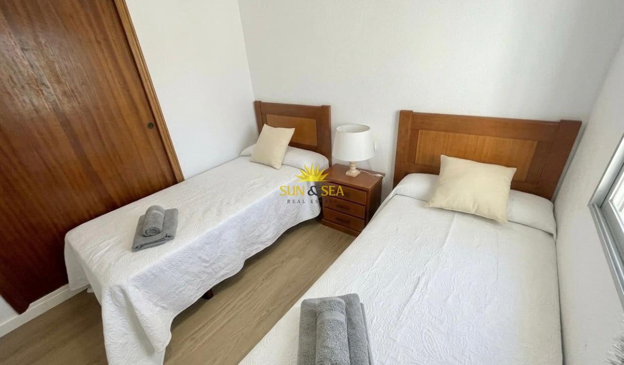 2 bedroom Apartment for rent in Orihuela Costa with pool garage - € 900 (Ref: 9421702)