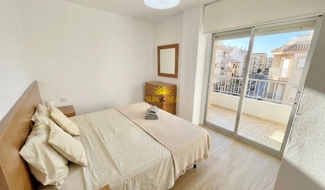 2 Zimmer Apartment zu vermieten in Punta Prima, Orihuela mit Pool Garage - 900 € (Ref: 9421702)