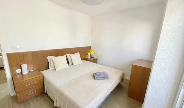 2 Zimmer Apartment zu vermieten in Punta Prima, Orihuela mit Pool Garage - 900 € (Ref: 9421702)