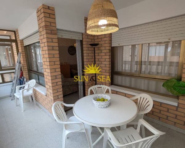Appartement de 2 chambres à louer à Zona Pueblo, Guardamar del Segura avec garage - 700 € (Ref: 9421703)