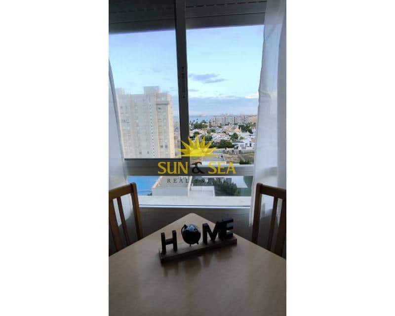 Appartement de 2 chambres à louer à Playa Honda avec piscine - 650 € (Ref: 9421708)