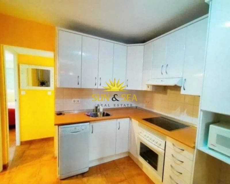 2 makuuhuone Huoneisto vuokrattavana paikassa La Manga del Mar Menor mukana uima-altaan - 850 € (Ref: 9421709)