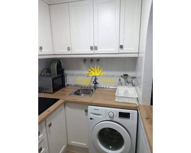 2 quarto Apartamento para arrendar em Playa Honda com piscina garagem - 750 € (Ref: 9425819)