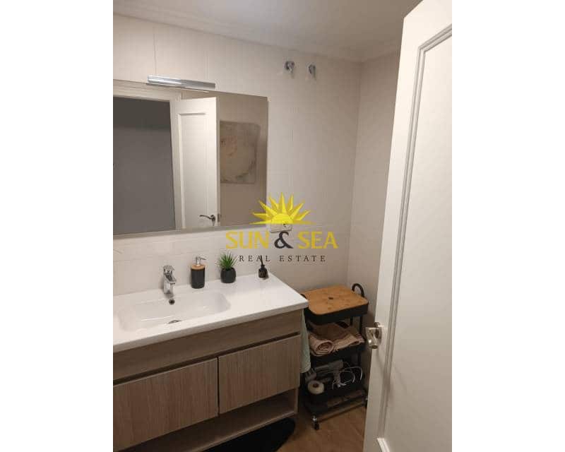 2 quarto Apartamento para arrendar em Playa Honda com piscina garagem - 750 € (Ref: 9425819)