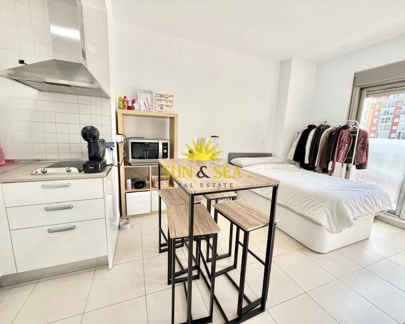 1 Zimmer Apartment zu vermieten in Murcia Stadt mit Garage - 750 € (Ref: 9426615)