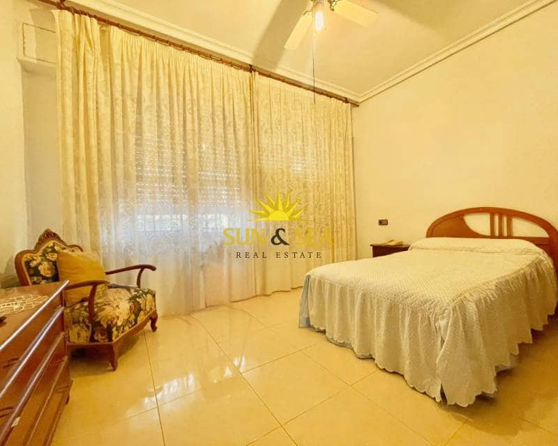 14 makuuhuone Huvila myytävänä paikassa San Pedro del Pinatar - 1 300 000 € (Ref: 9427571)