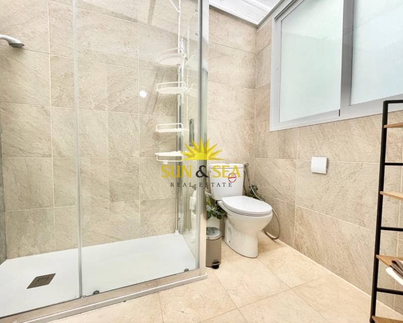 3 sovrum Lägenhet att hyra i Torrevieja - 1 300 € (Ref: 9428712)