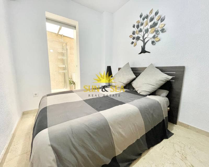 3 sovrum Lägenhet att hyra i Torrevieja - 1 300 € (Ref: 9428712)