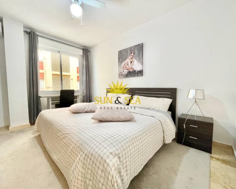 3 sovrum Lägenhet att hyra i Torrevieja - 1 300 € (Ref: 9428712)